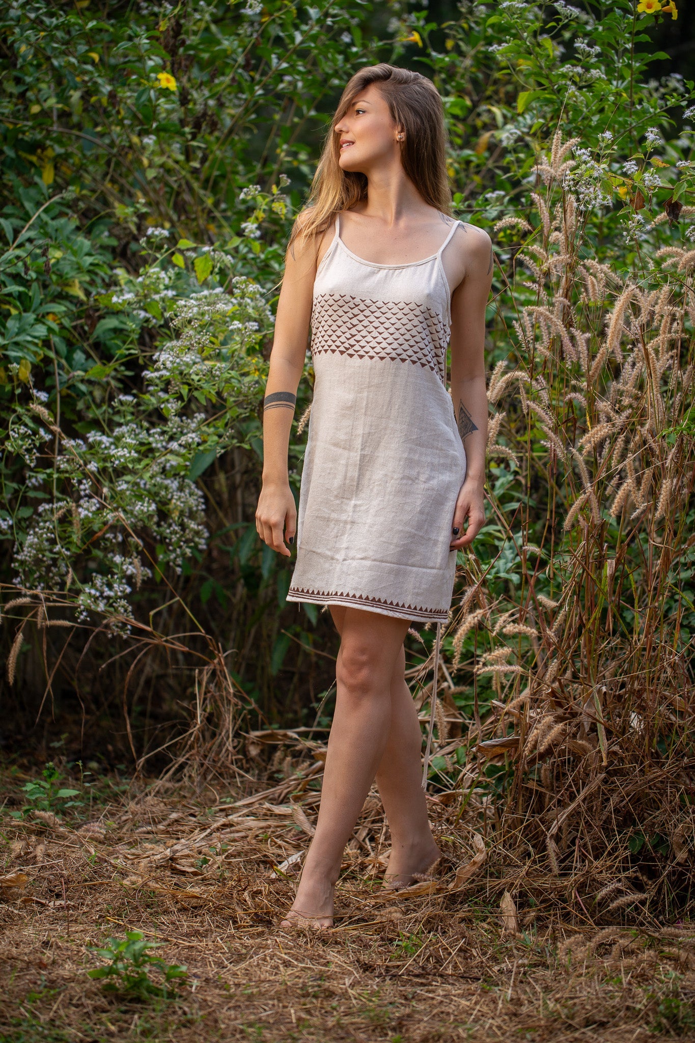 Sarasvi short dress - Earth